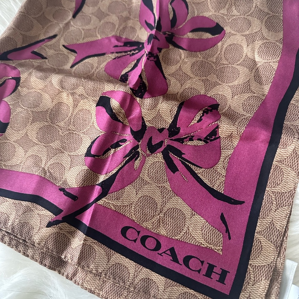 Coach Signature Pink Bow Print Silk Bandana / Scarf - Picture 3 of 4